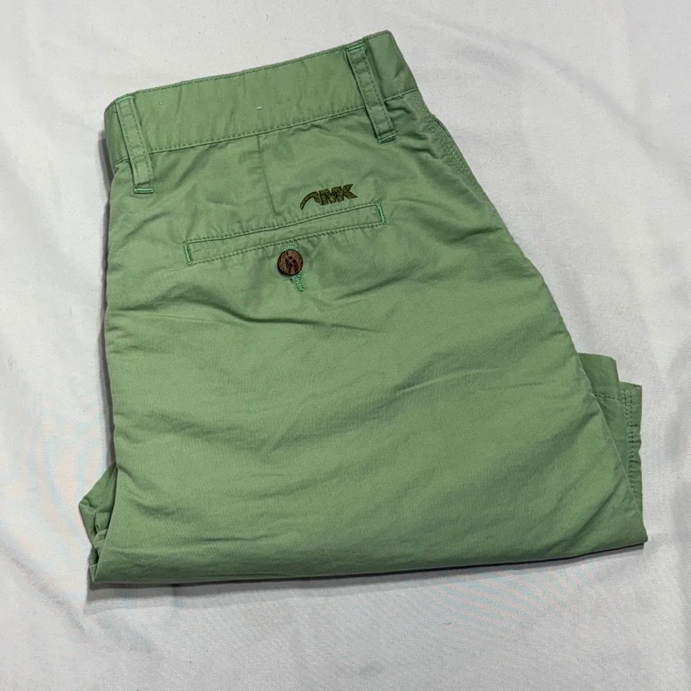 Mountain Khakis Poplin Shorts Men 31x8 Green Relaxed Fit Hiking Outdoor Gorpcore